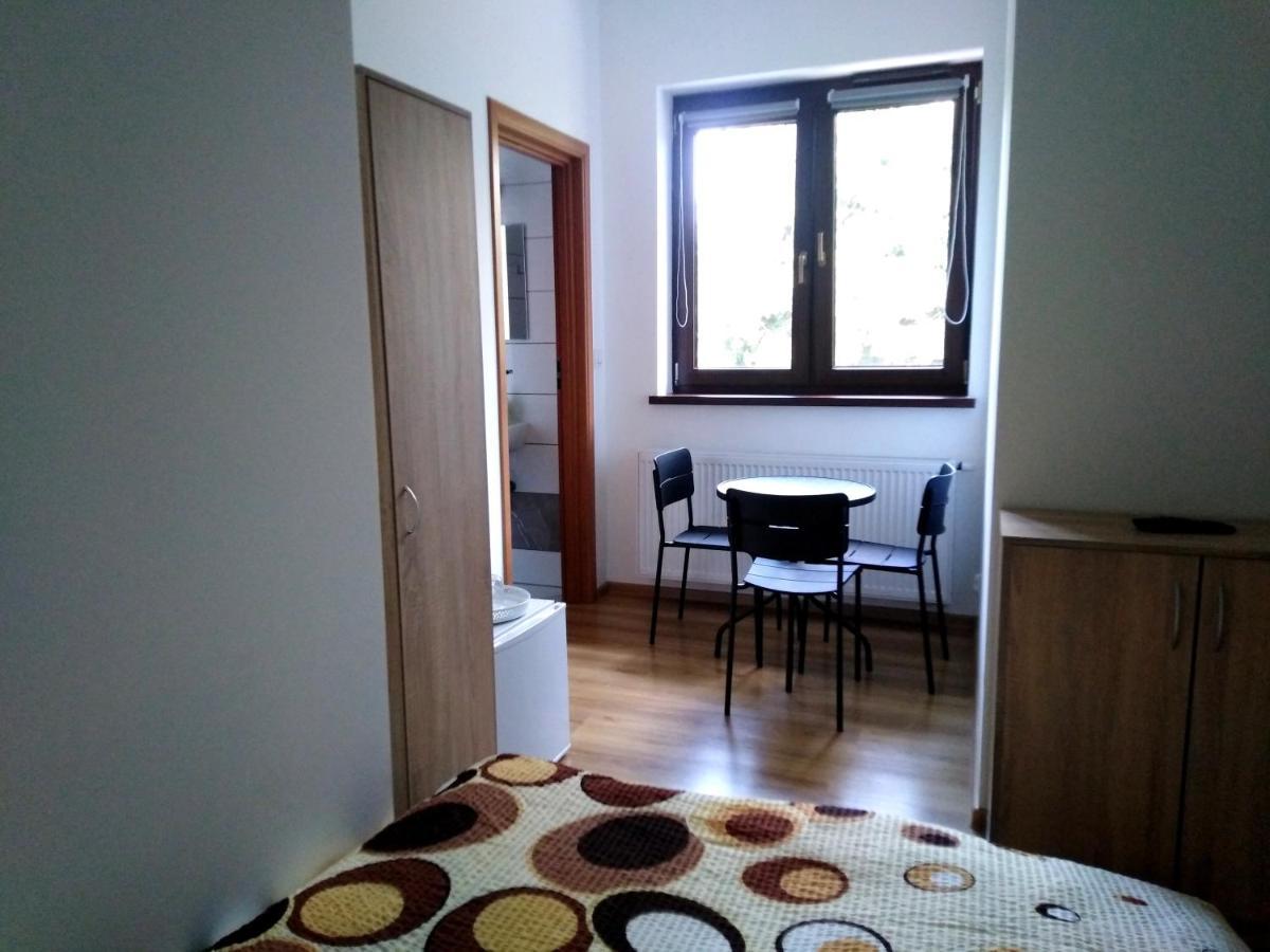Piernikowy Dworek Lubicz Esterno foto