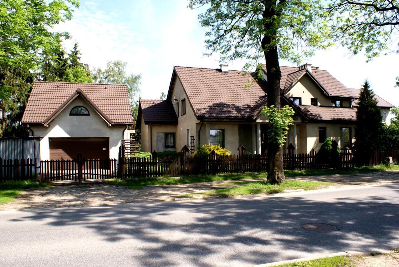 Piernikowy Dworek Lubicz Esterno foto